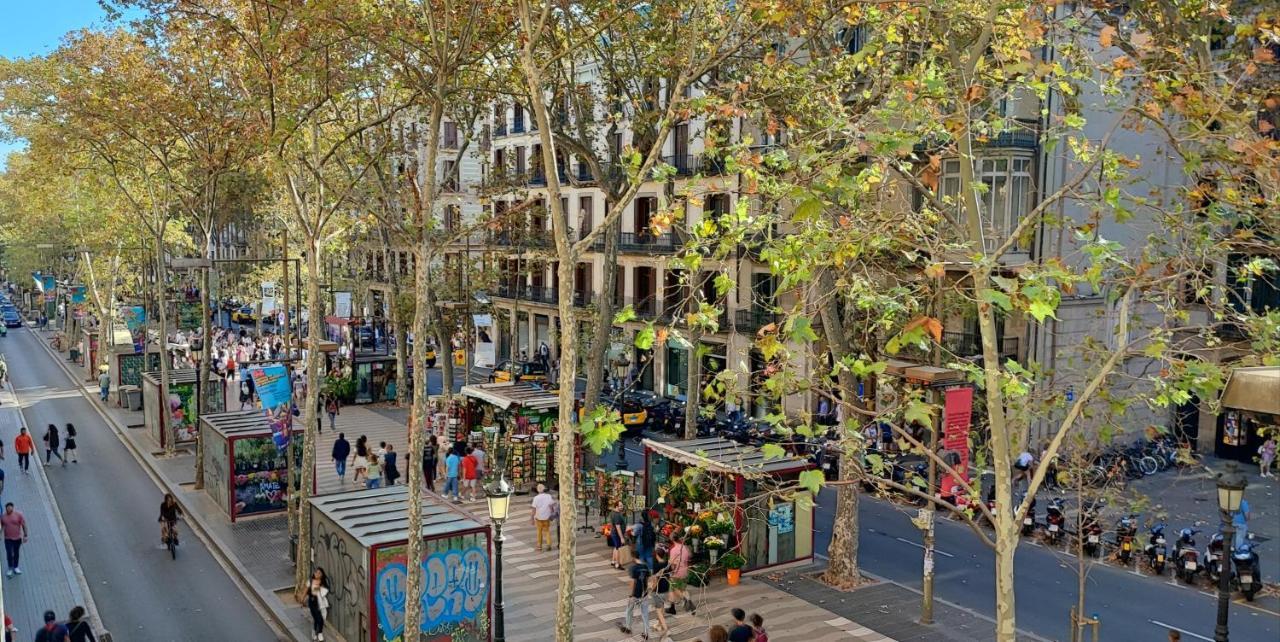 Hostal Parisien Las Ramblas Barcelona Exterior photo